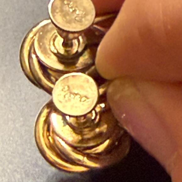 Vintage Coro Gold Tone Purple Stone Earrings - Picture 5 of 7